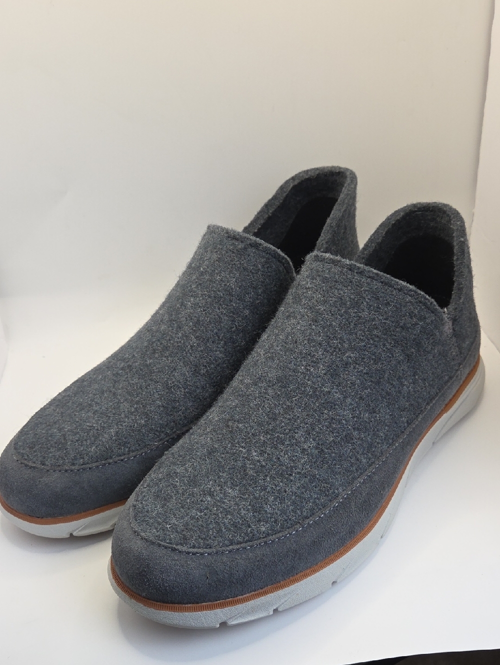 L.L.Bean Downeast Slip-Ons Gray Wool Indoor Outdoor Men's Size 10 M Minimalist